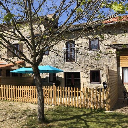 Blacksmiths Cottage In Blanzay - 3 Beds Dış mekan fotoğraf